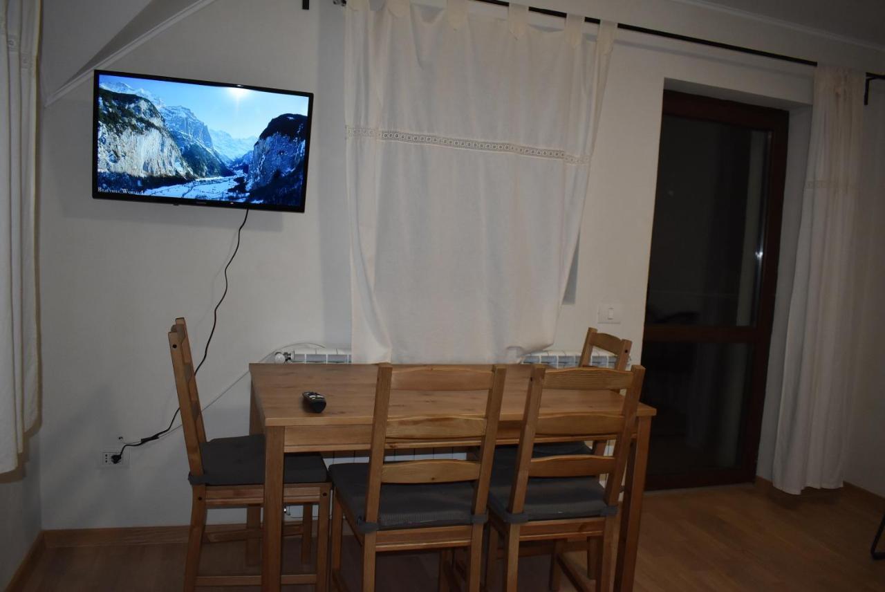 Capra Cu Trei Iezi