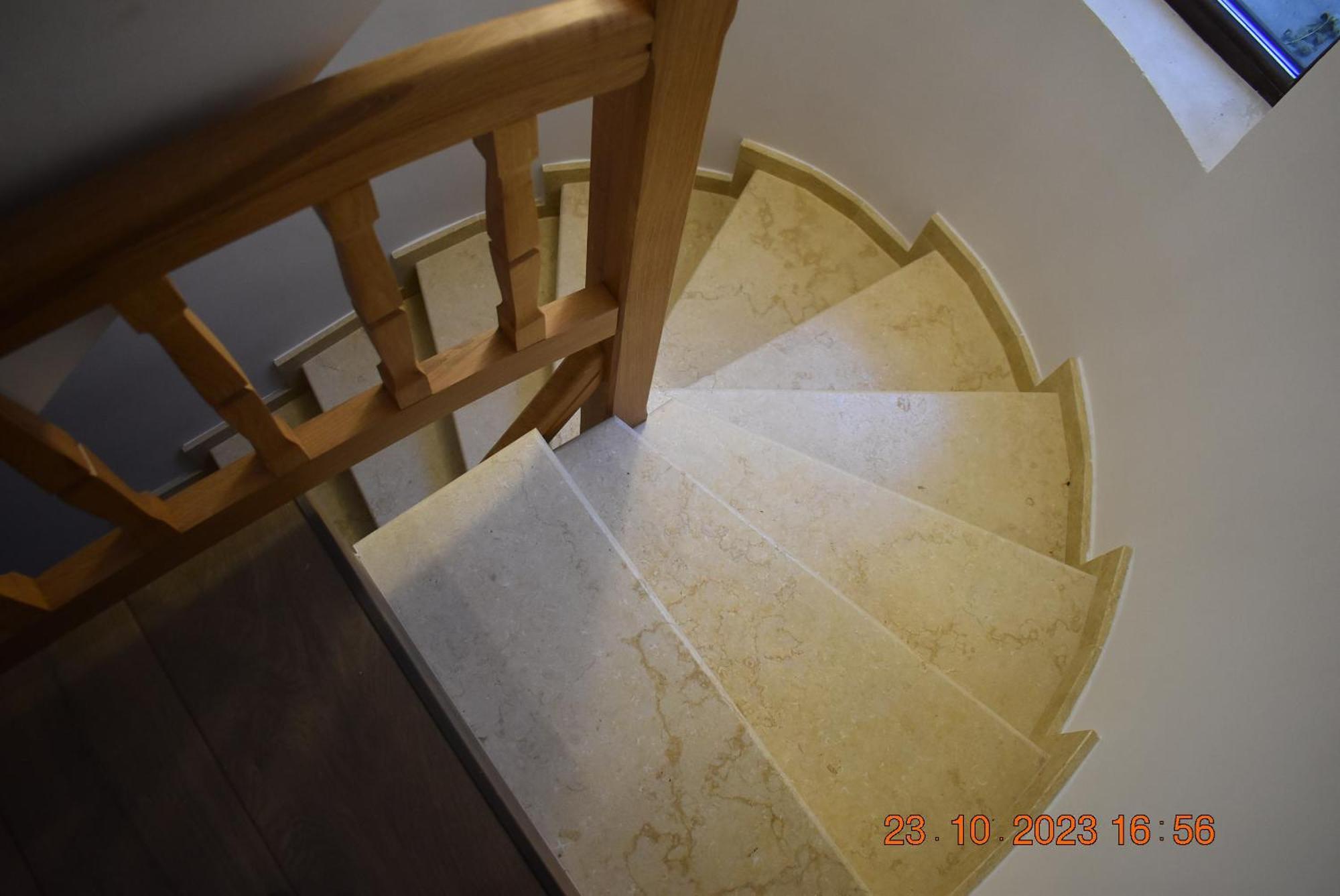Apartment Capra Cu Trei Iezi