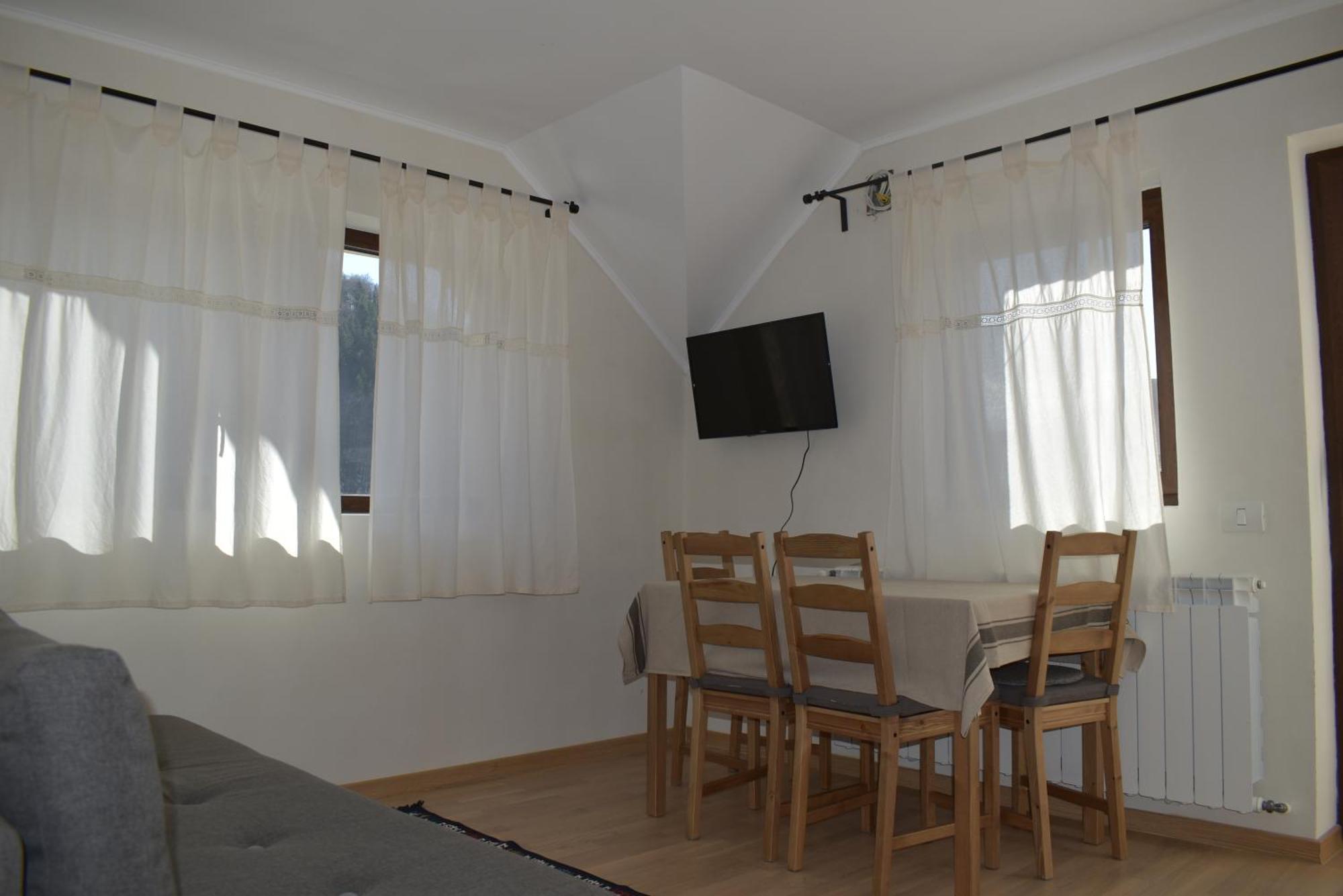 Apartment Capra Cu Trei Iezi Sinaia