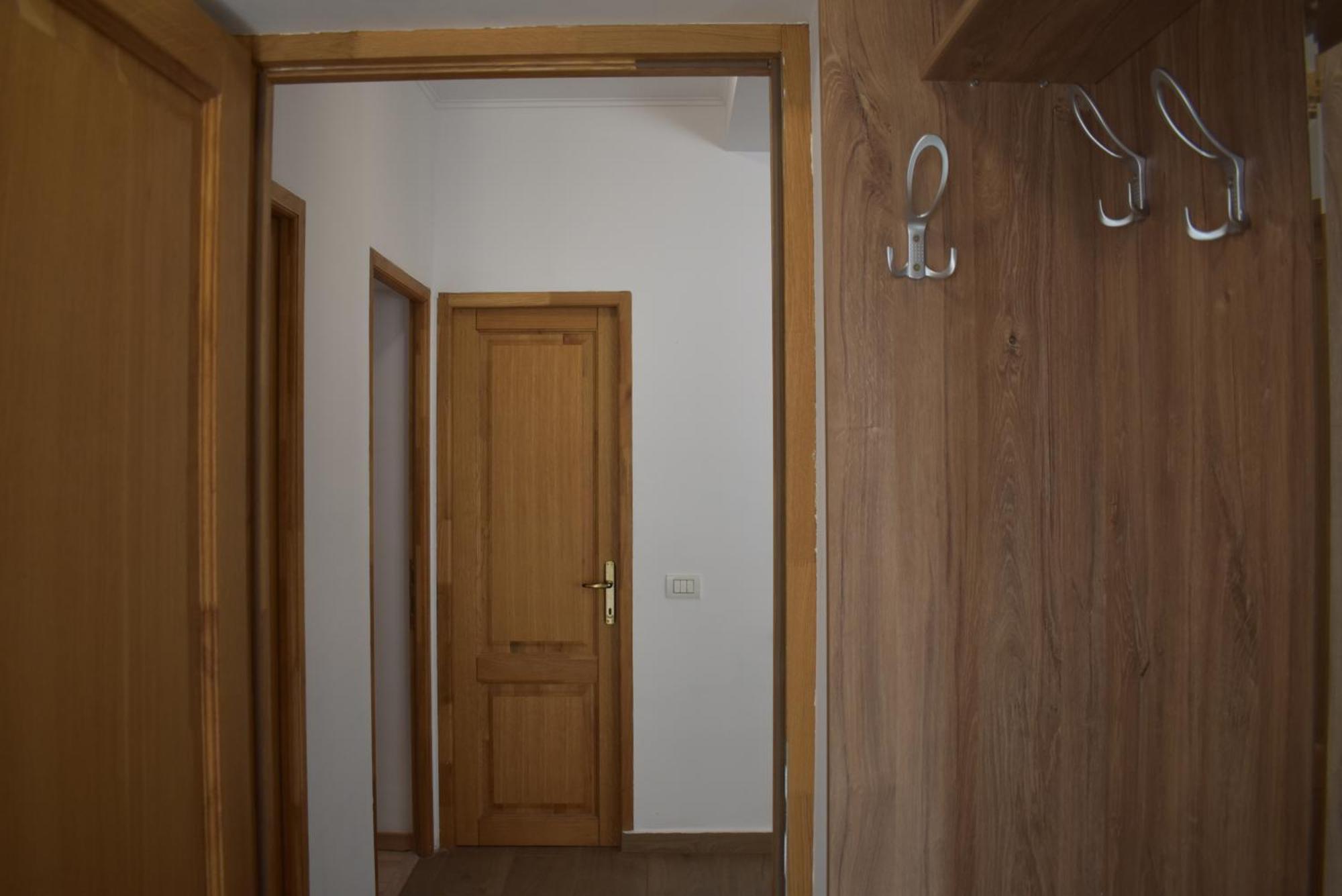 Apartment Capra Cu Trei Iezi