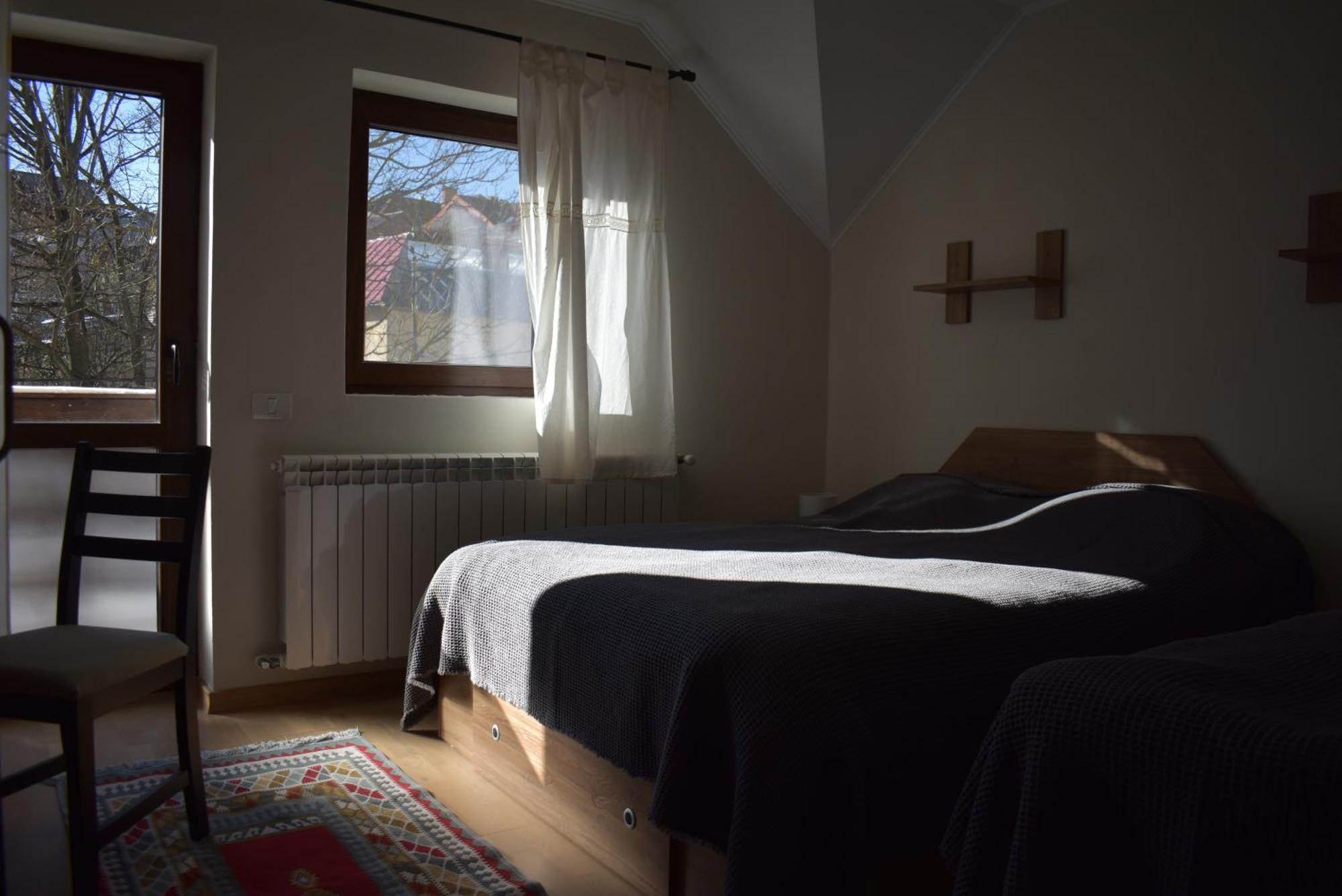Capra Cu Trei Iezi Apartment