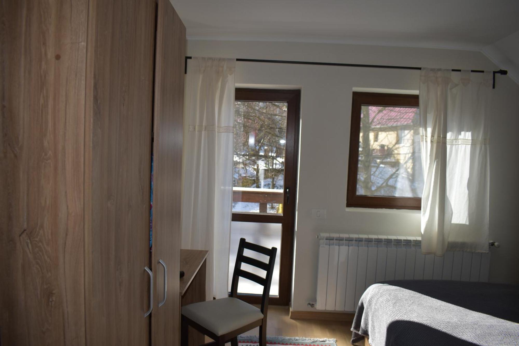 Apartment Capra Cu Trei Iezi