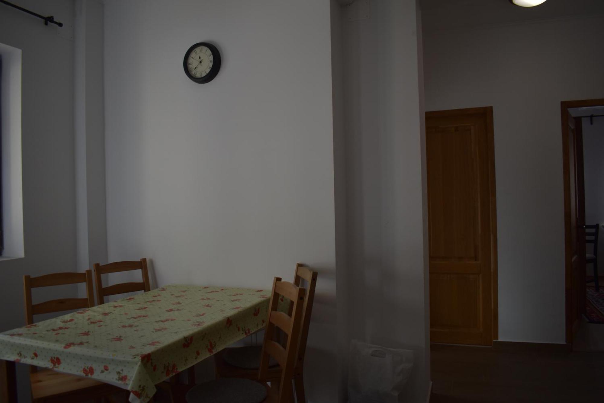 Capra Cu Trei Iezi